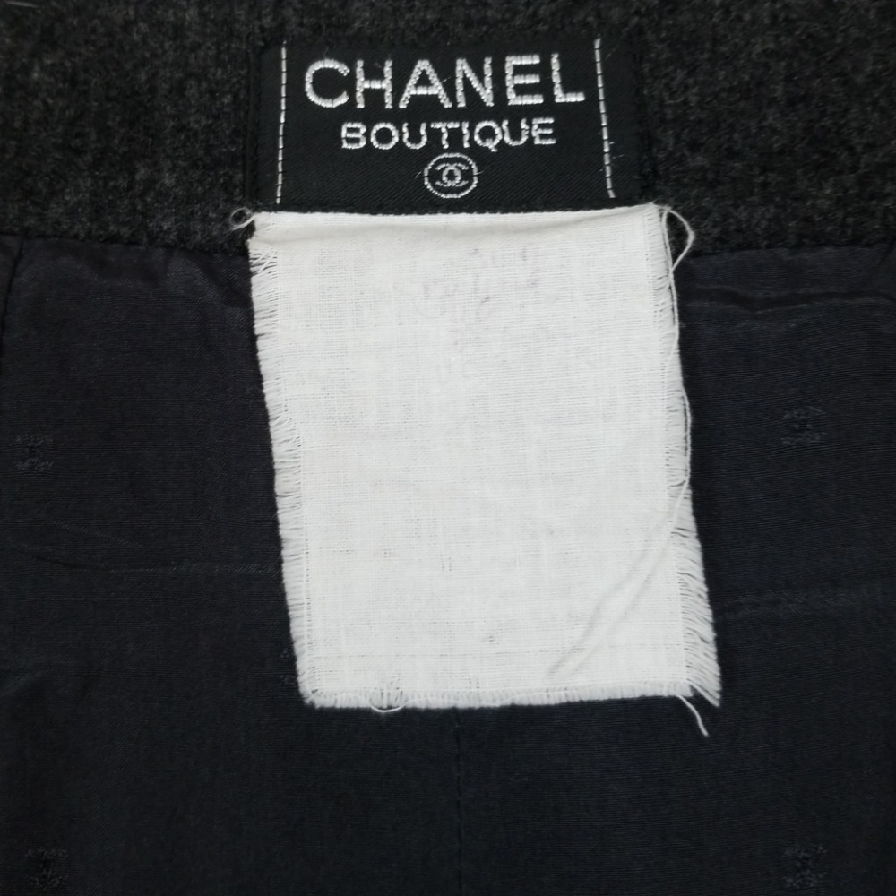Chanel Boutique| Grey Wool Pleated Back Midi Skirt - Picture 4 of 7
